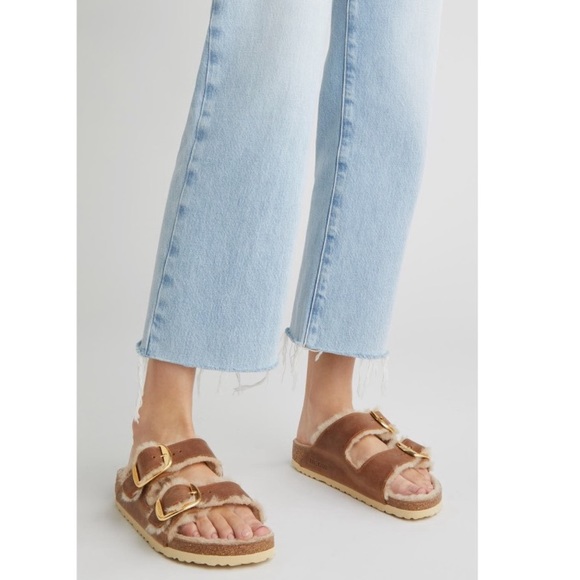 Birkenstock Shoes - NWT Birkenstock Arizona Big Buckle Genuine Shearling Lined Sandal